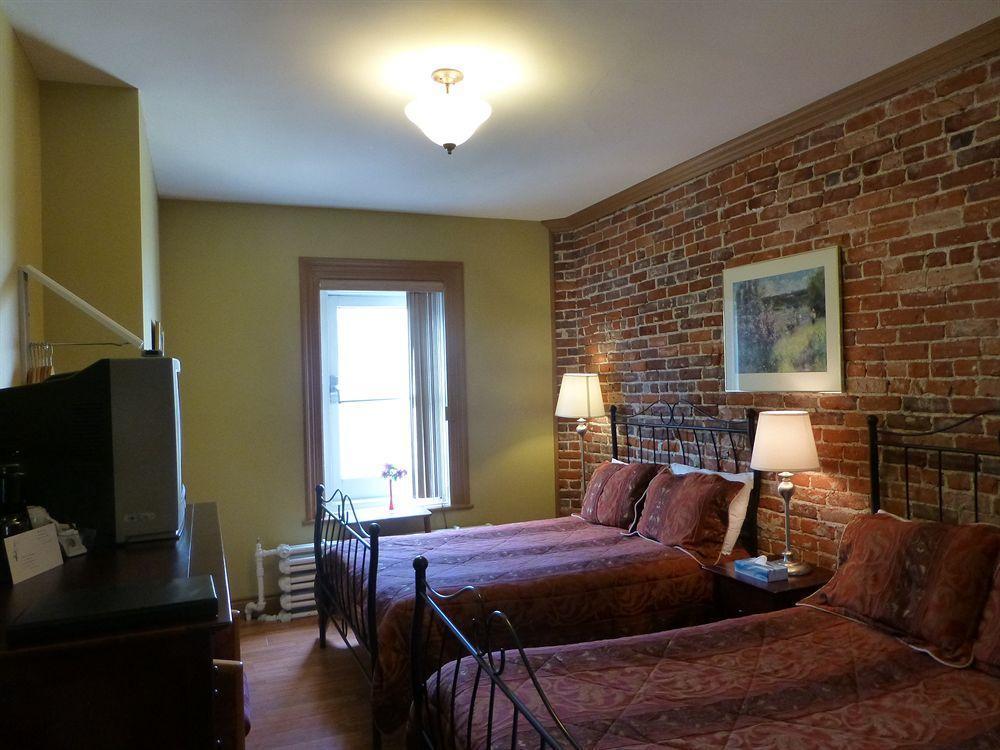 Manoir Vieux-quebec Hotel Quebec City