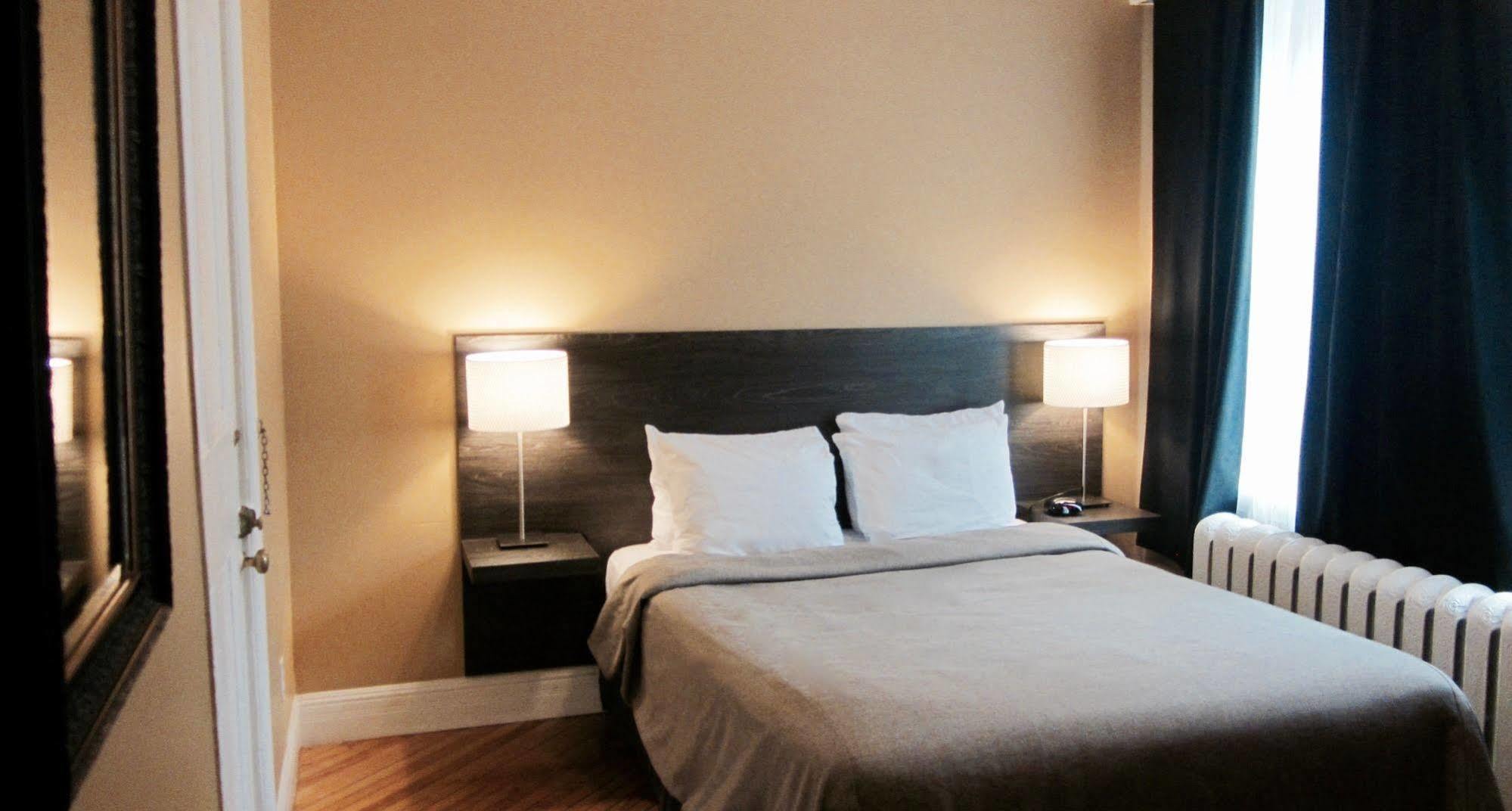 Manoir Vieux-quebec Hotel 4*